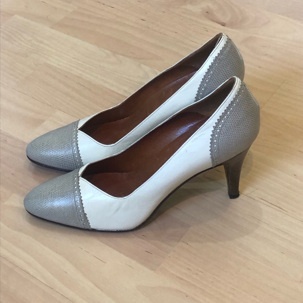 Vintage gray & white leather heels.
